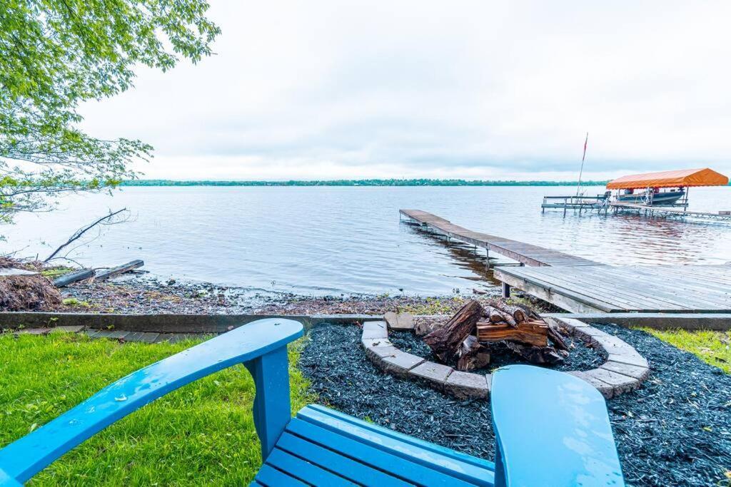 Great Sunset Waterfront Cottage. Deseronto Exterior foto